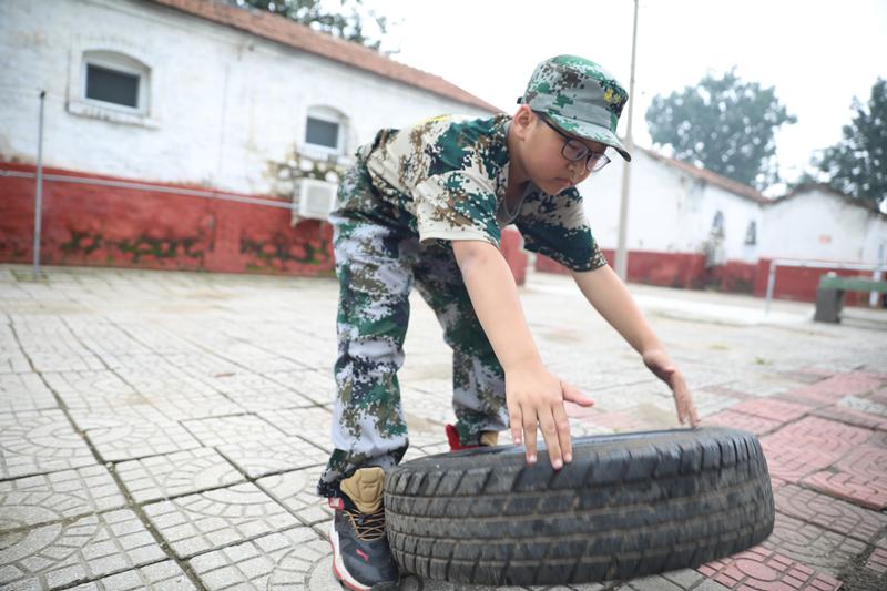 参加少儿军训夏令营能锻炼孩子哪些方面的能力？