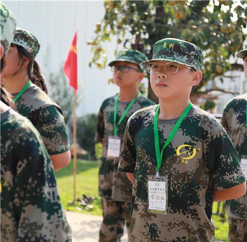 重庆青少年夏令营是否会有户外求生知识